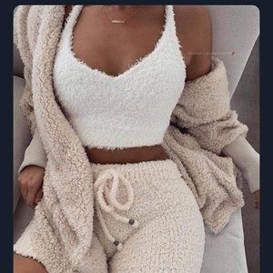 Meet your Posher, Sarina